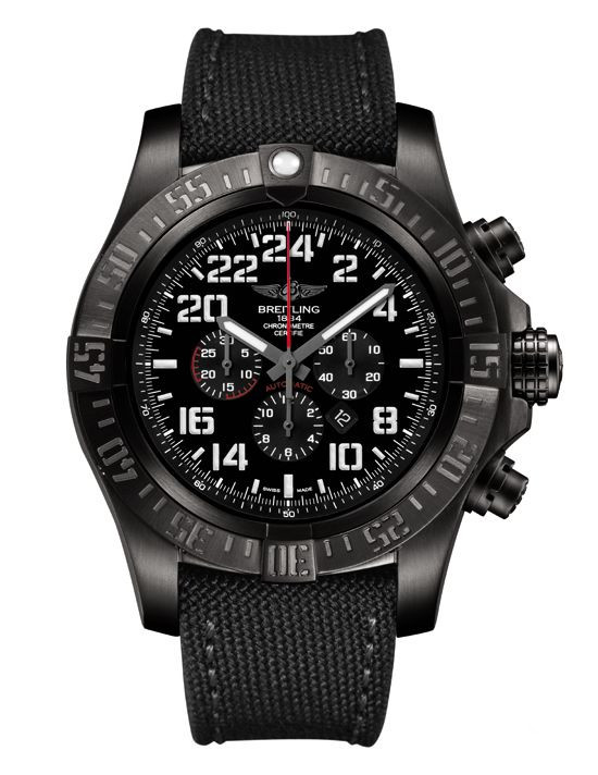 Série de montres en édition limitée : réplique Breitling Super Avenger militaire avec cadrans noirs.